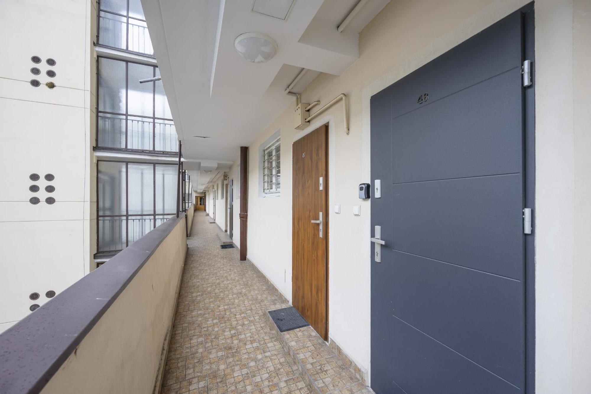Marszalkowska Stylish Apartment With Balcony Warsaw Center By Noclegi Renters Exterior photo